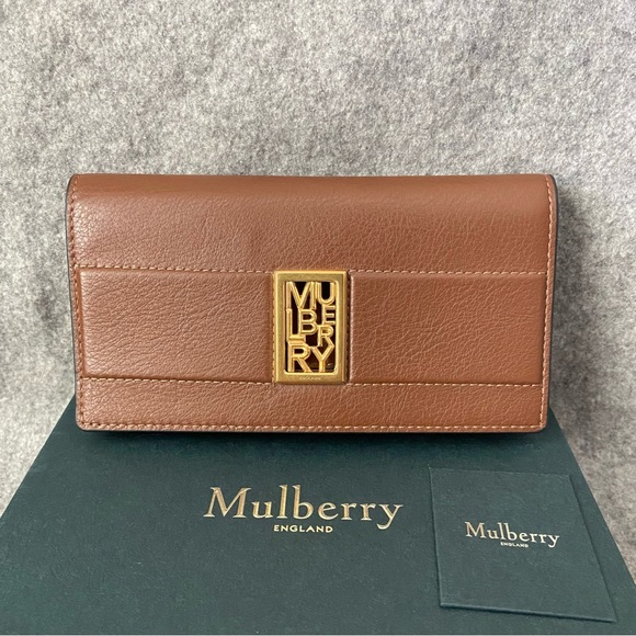 NWT $495 Mulberry Sadie Logo Plaque Flap Wallet Brown